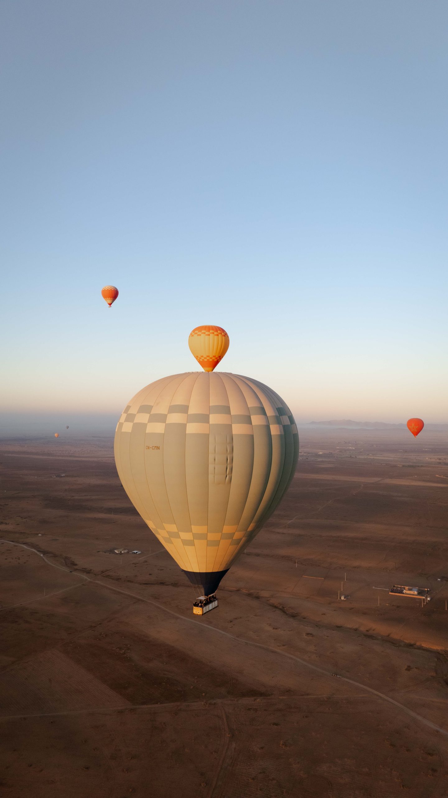 The hot air balloon ride, photograph 3